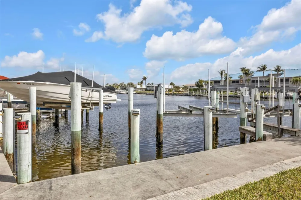 3322 PURPLE MARTIN DRIVE #127 Punta Gorda, FL 33950