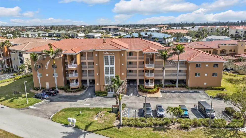 3322 PURPLE MARTIN DRIVE #127 Punta Gorda, FL 33950