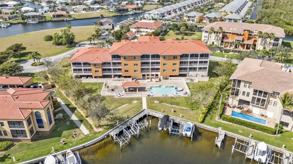 3322 PURPLE MARTIN DRIVE #127 Punta Gorda, FL 33950