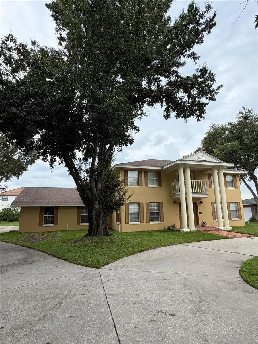 235 HARTRIDGE HILLS DRIVE Winter Haven, FL 33881