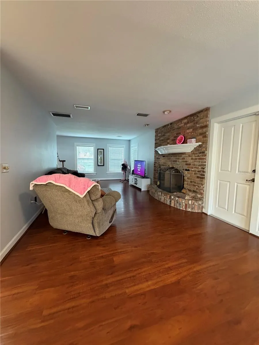 235 HARTRIDGE HILLS DRIVE Winter Haven, FL 33881