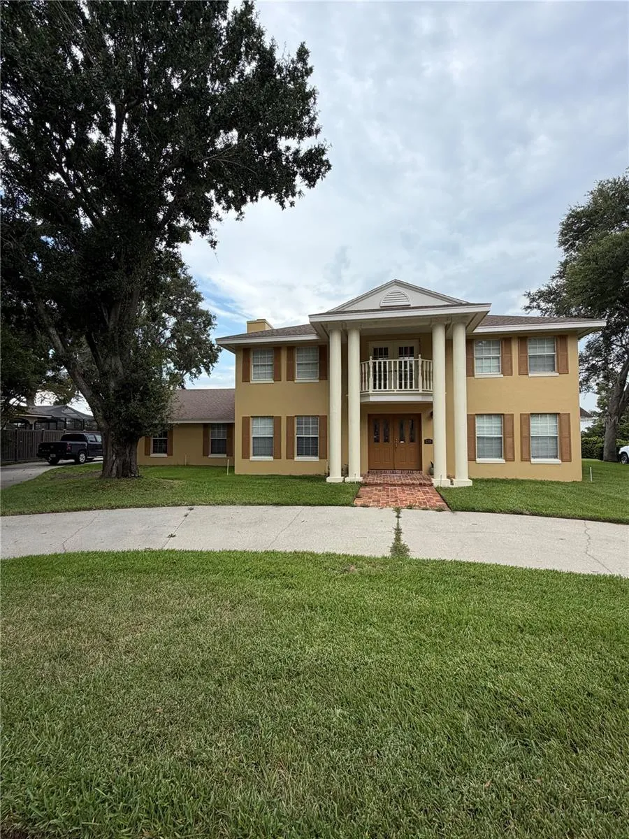 235 HARTRIDGE HILLS DRIVE Winter Haven, FL 33881