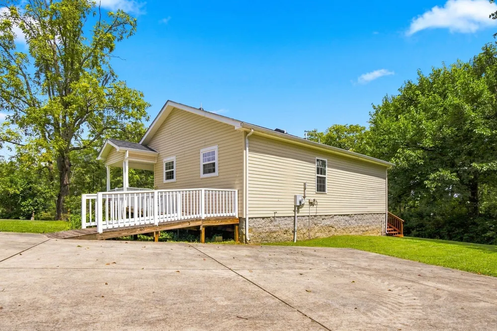 150 Higdon Ln Monterey, TN 38574