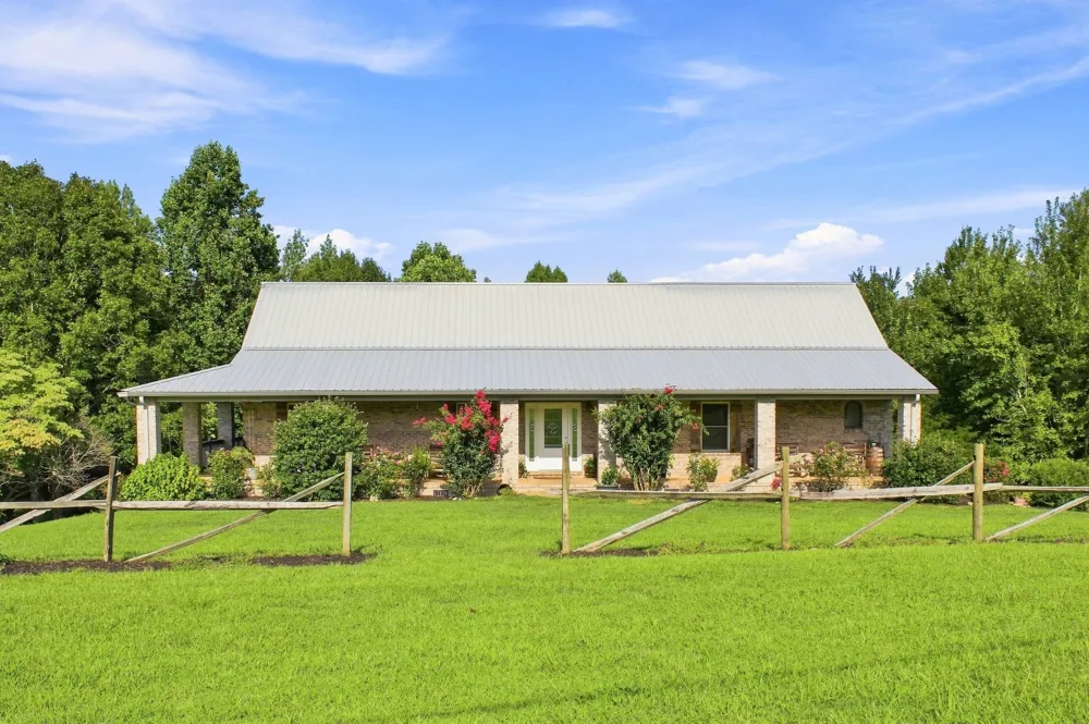 251 Tisdale Dr Smithville, TN 37166