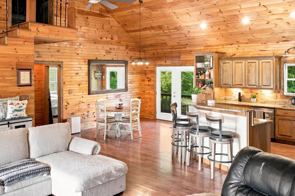 251 Tisdale Dr Smithville, TN 37166