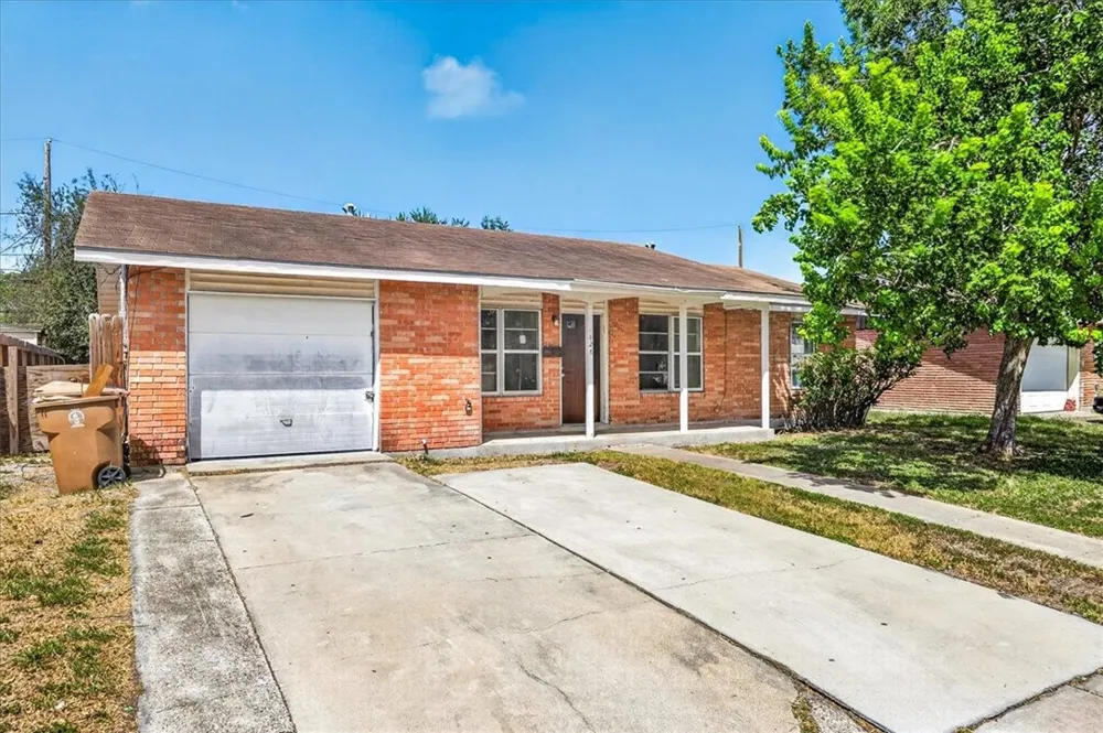 1626 Bois D Arc Place Corpus Christi, TX 78416