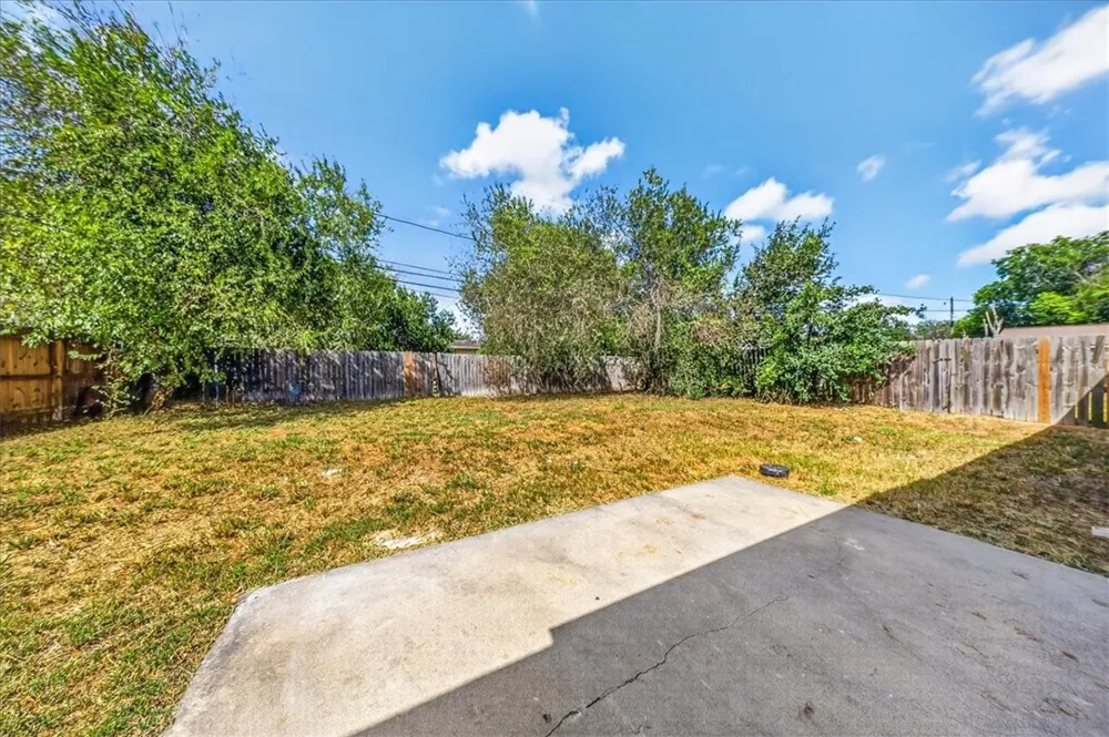 1626 Bois D Arc Place Corpus Christi, TX 78416