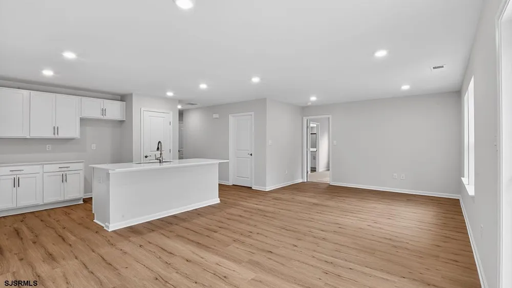 217 Huntington Dr Egg Harbor Township, NJ 08234