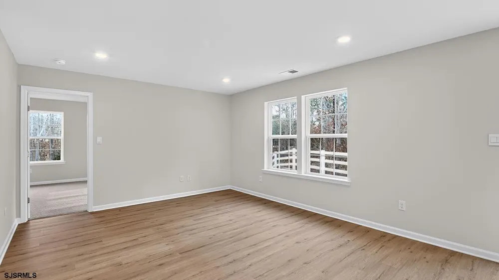 217 Huntington Dr Egg Harbor Township, NJ 08234