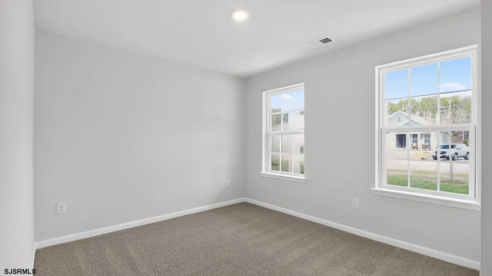 217 Huntington Dr Egg Harbor Township, NJ 08234