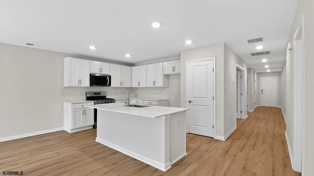 217 Huntington Dr Egg Harbor Township, NJ 08234