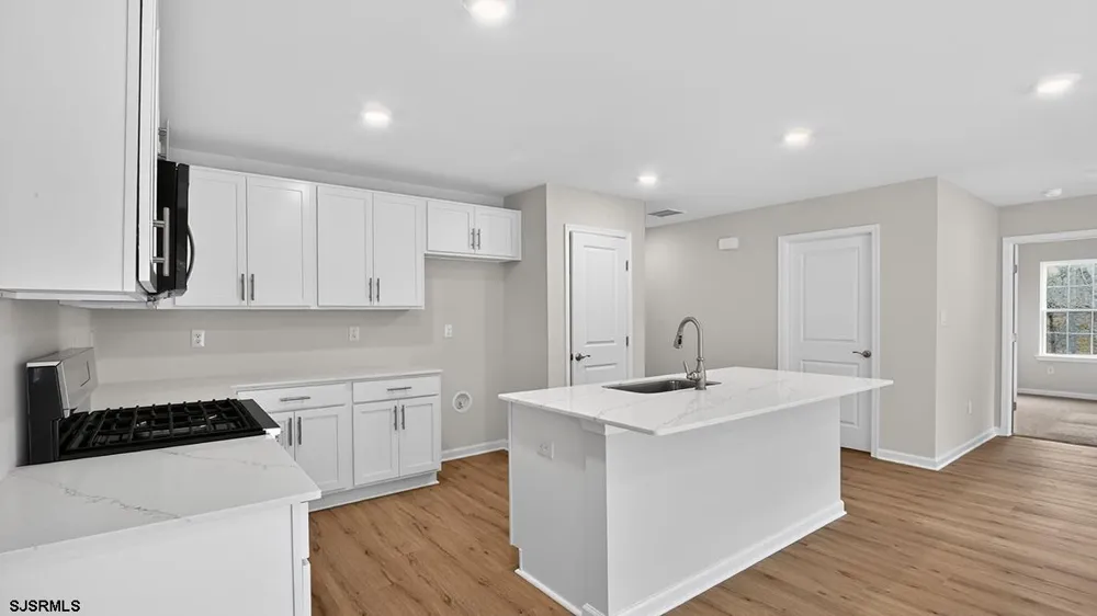 217 Huntington Dr Egg Harbor Township, NJ 08234