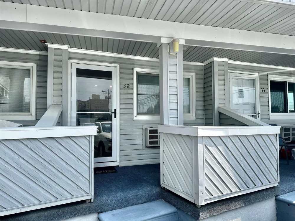 9105 Atlantic Ave Margate, NJ 08402