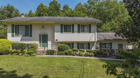 5016 Silver Lane