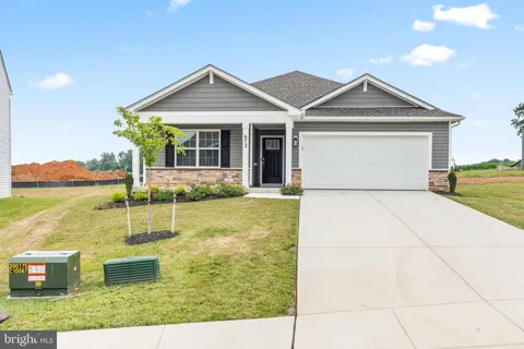 672 ARMSTRONG AVENUE
