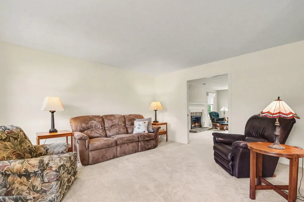 1444 Penncross Drive SE Caledonia, MI 49316