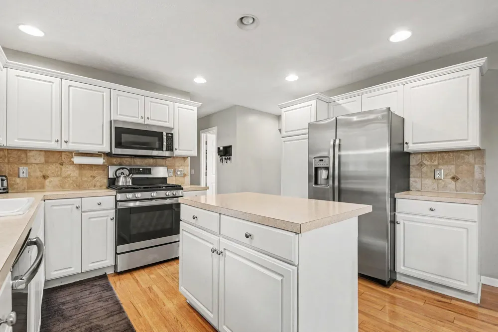 1444 Penncross Drive SE Caledonia, MI 49316