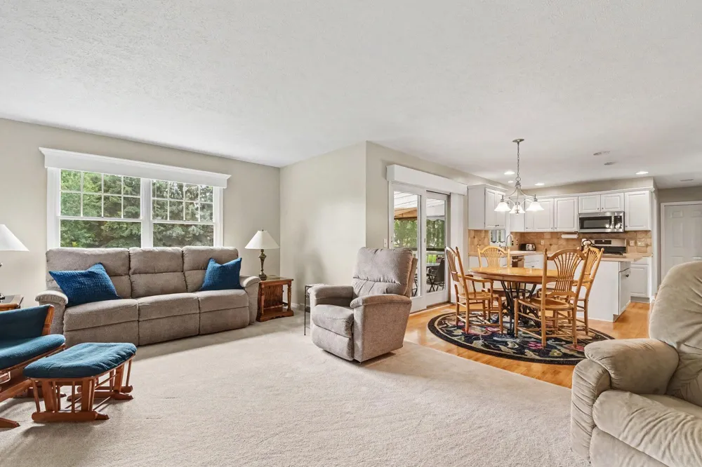1444 Penncross Drive SE Caledonia, MI 49316