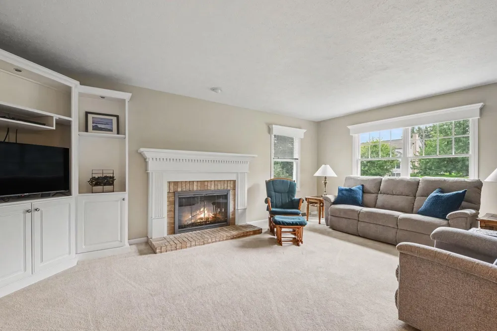 1444 Penncross Drive SE Caledonia, MI 49316