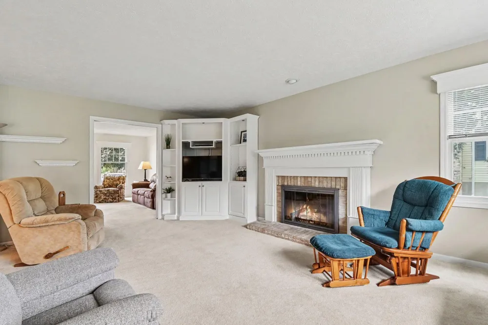 1444 Penncross Drive SE Caledonia, MI 49316