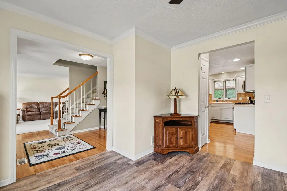 1444 Penncross Drive SE Caledonia, MI 49316