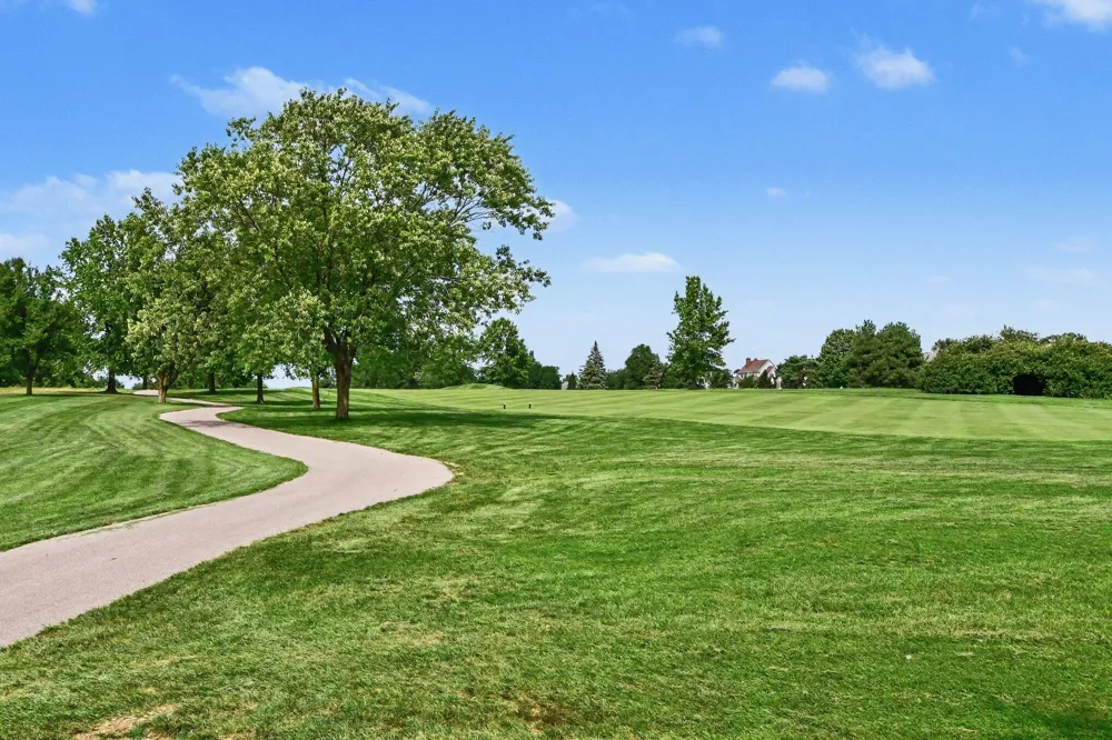 1444 Penncross Drive SE Caledonia, MI 49316