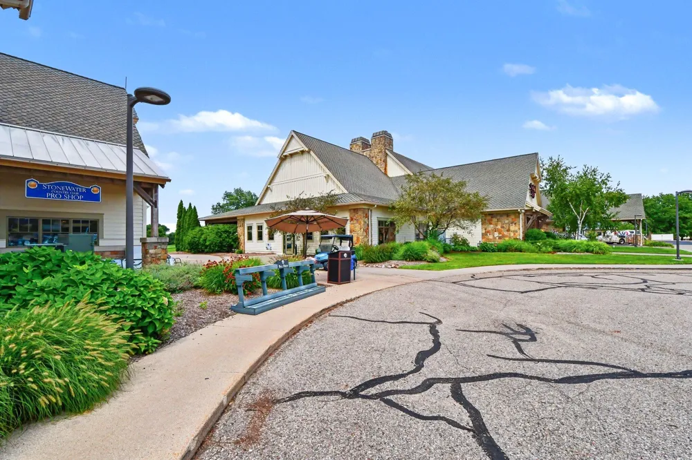1444 Penncross Drive SE Caledonia, MI 49316