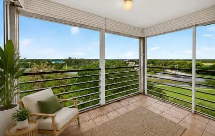 1100 St Charles Place #PH3 Pembroke Pines, FL 33026