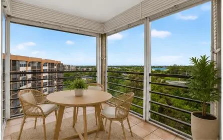 1100 St Charles Place #PH3 Pembroke Pines, FL 33026