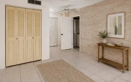 1100 St Charles Place #PH3 Pembroke Pines, FL 33026