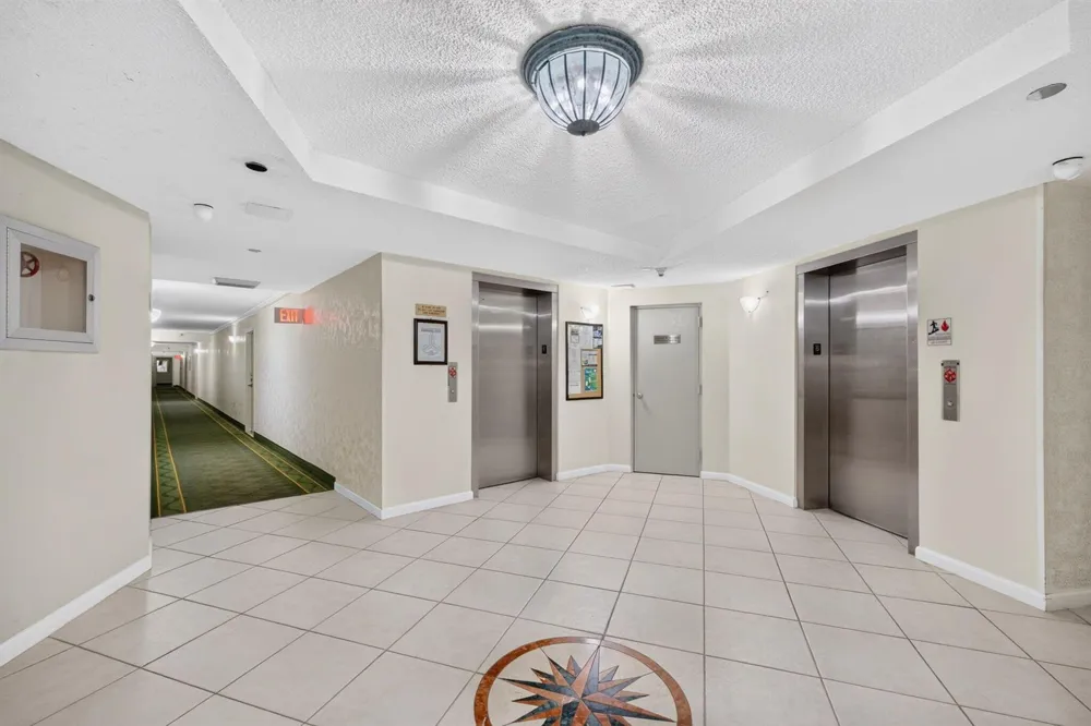 1100 St Charles Place #PH3 Pembroke Pines, FL 33026