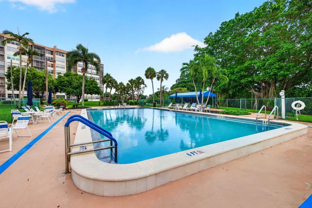 1100 St Charles Place #PH3 Pembroke Pines, FL 33026