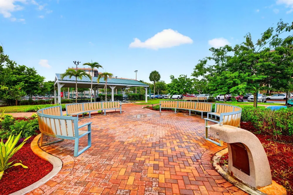 1100 St Charles Place #PH3 Pembroke Pines, FL 33026