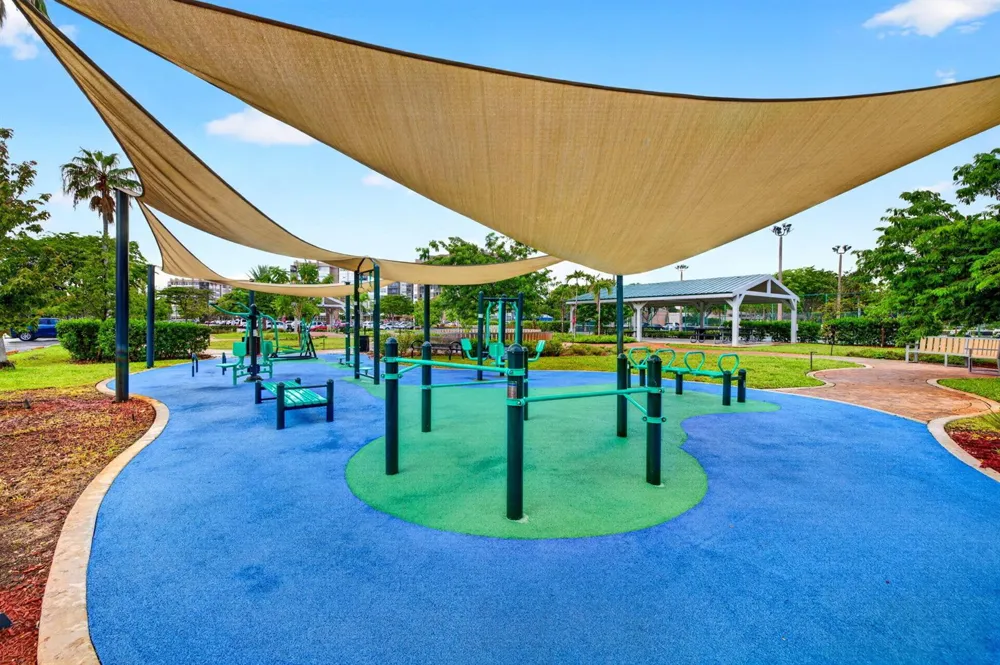 1100 St Charles Place #PH3 Pembroke Pines, FL 33026