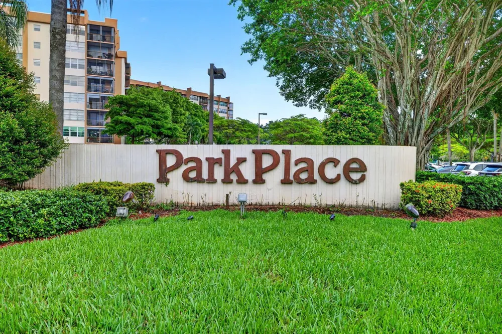 1100 St Charles Place #PH3 Pembroke Pines, FL 33026