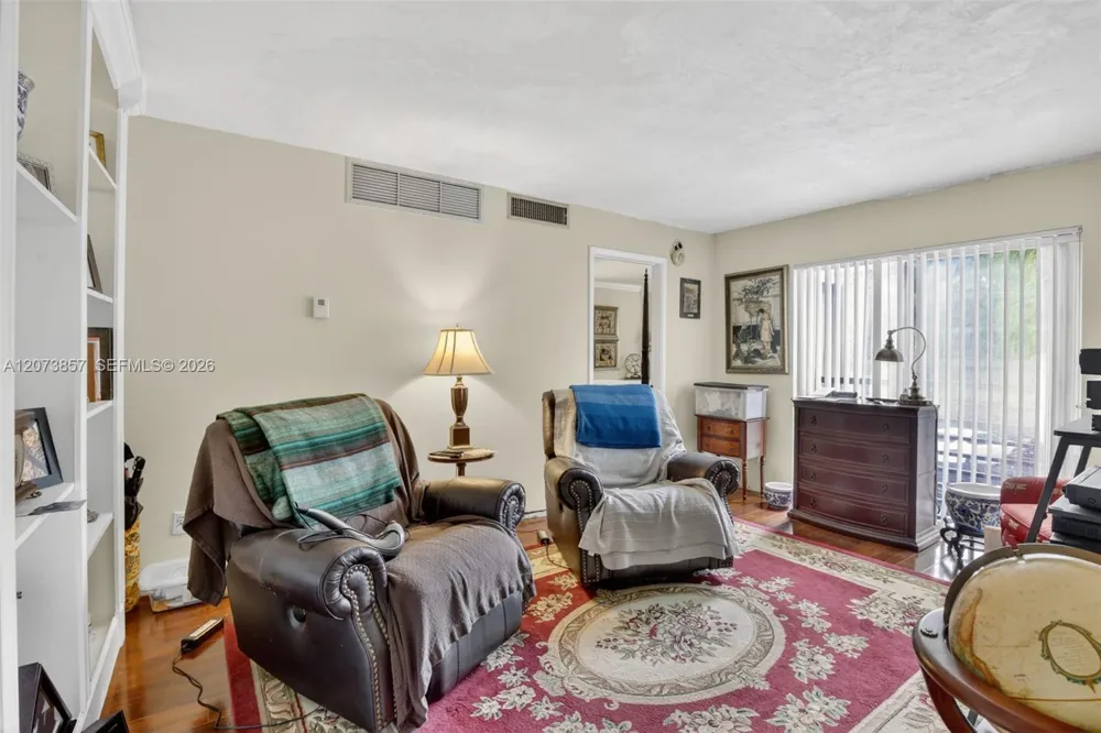 5240 NE 6th Ave #H26 Oakland Park, FL 33334