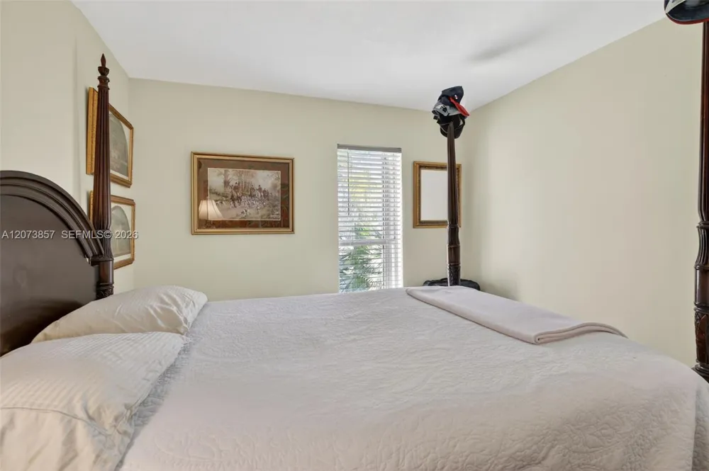 5240 NE 6th Ave #H26 Oakland Park, FL 33334