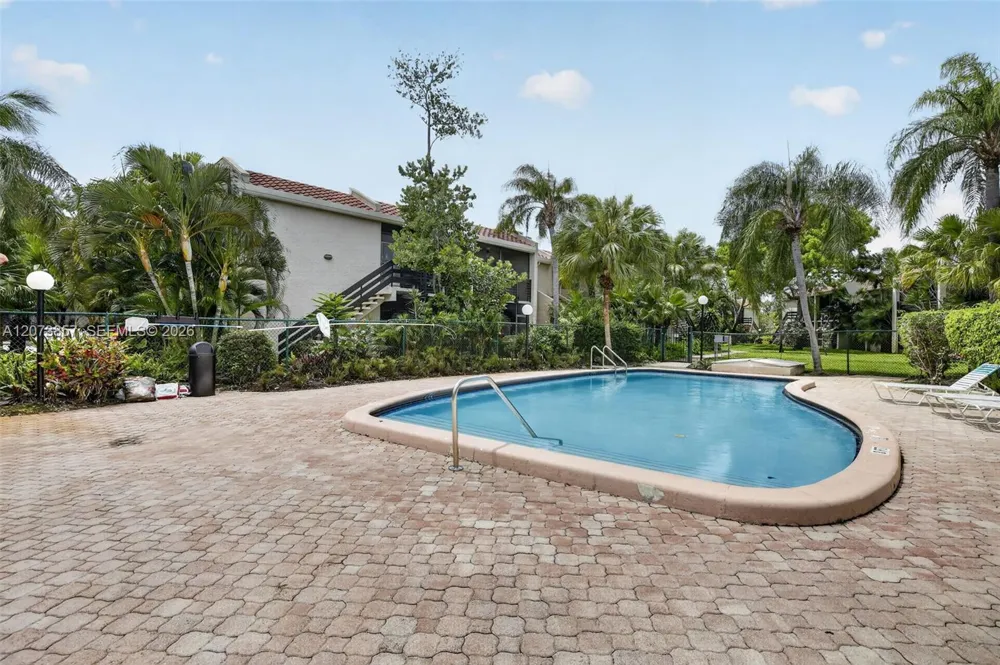 5240 NE 6th Ave #H26 Oakland Park, FL 33334