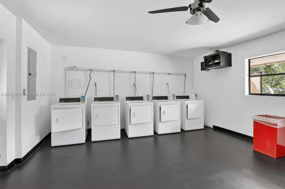5240 NE 6th Ave #H26 Oakland Park, FL 33334