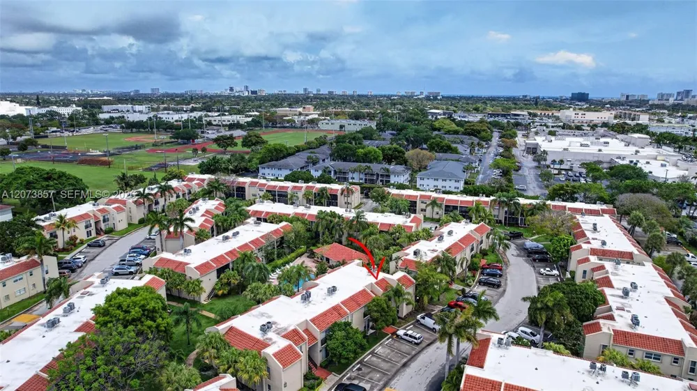 5240 NE 6th Ave #H26 Oakland Park, FL 33334