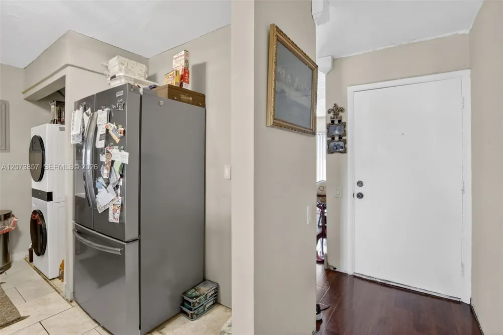 5240 NE 6th Ave #H26 Oakland Park, FL 33334