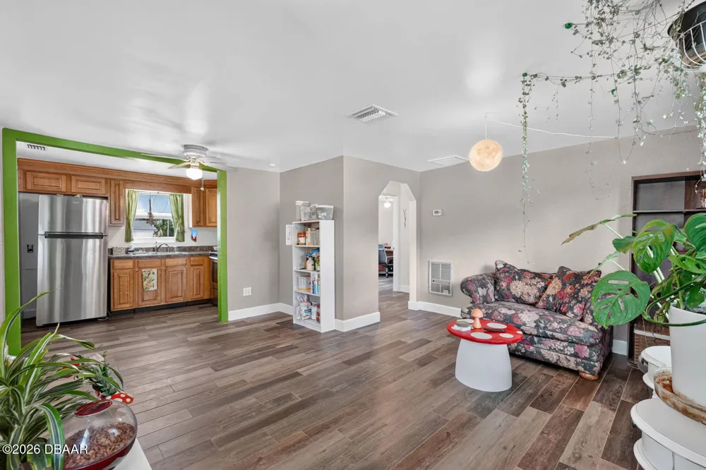 277 Debary Drive Debary, FL 32713