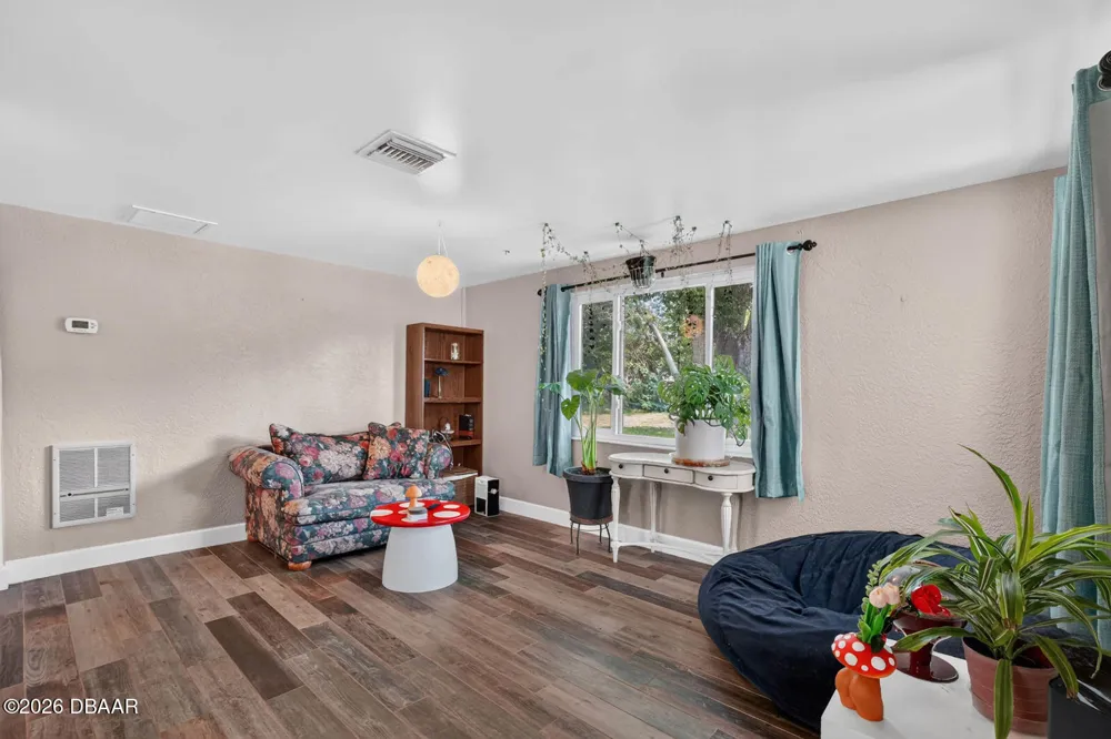 277 Debary Drive Debary, FL 32713