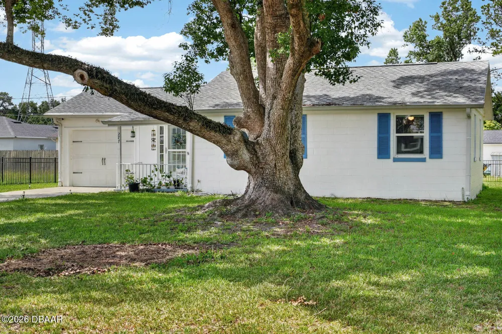 277 Debary Drive Debary, FL 32713