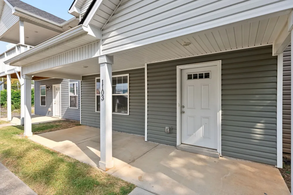 1103 Commerce St Clarksville, TN 37040