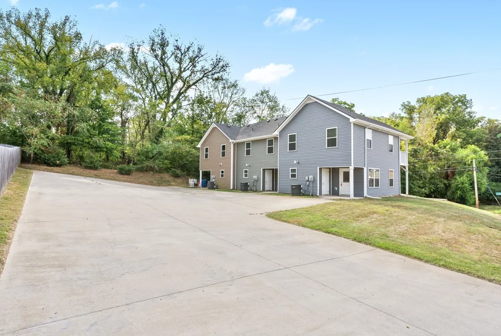1105 Commerce St Clarksville, TN 37040
