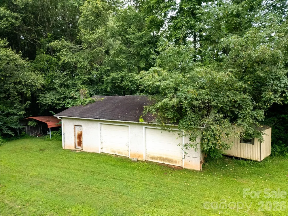 15 Windy Canyon Road Candler, NC 28715