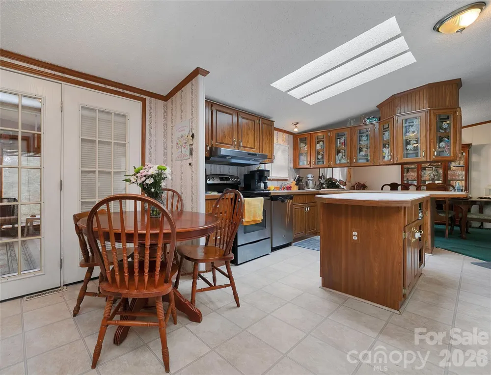 15 Windy Canyon Road Candler, NC 28715
