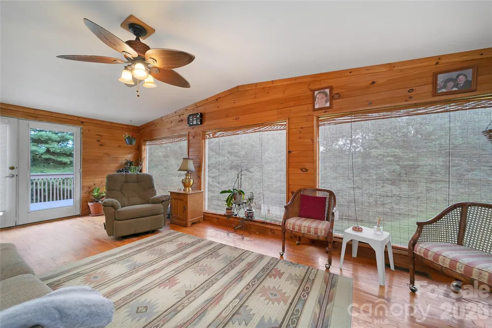 15 Windy Canyon Road Candler, NC 28715