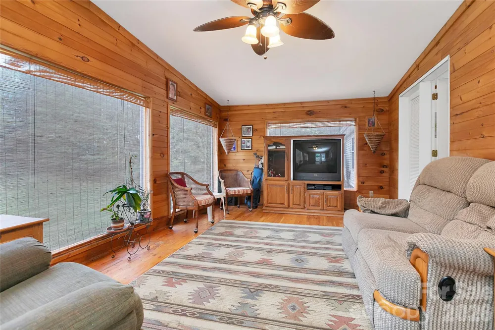 15 Windy Canyon Road Candler, NC 28715